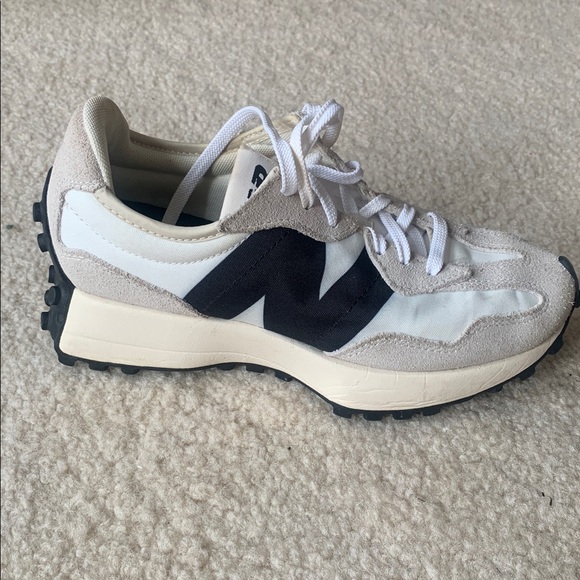 New Balance 327 women’s sneakers size 7 - Picture 10 of 10